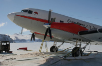 Le DC3, monté sur skis !